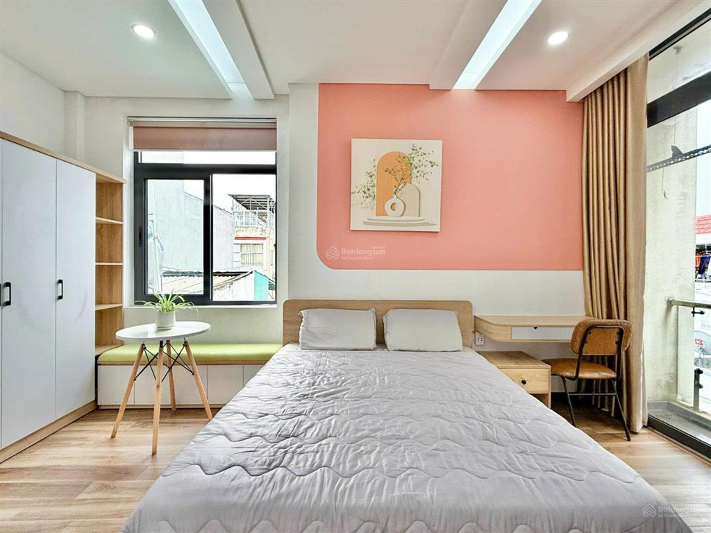 Giảm ngay 1 triệu  căn hộ mới tinh, thang máy, balcony đón gió  ngay lê văn sỹ, nhà thờ ba chuông