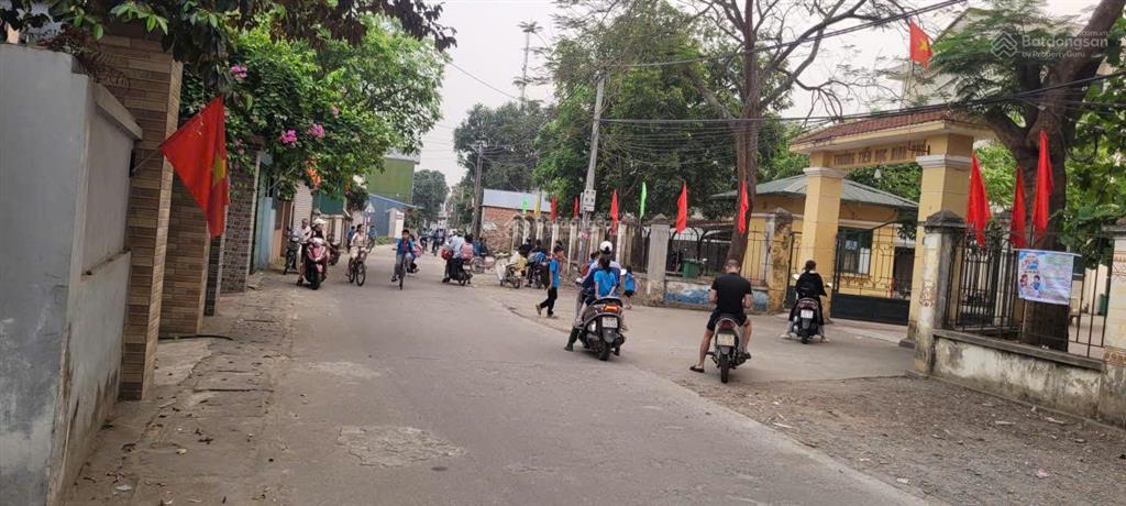 Tôi chủ nhà bán đất thanh trí, minh phú, sóc sơn, hà nội, ô tô ngủ trong đất, cách đường kênh 300m