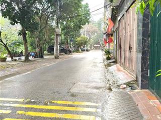 Bán chdv cạnh hv tài chính ngõ thông oto qua nhà, 92m, 6 tầng, 21 phòng, dòng tiền 90t/ th, nhà mới