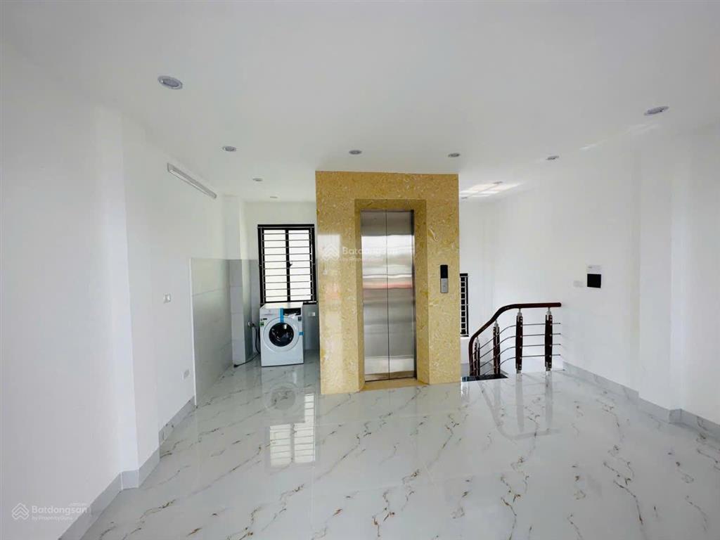 Siêu phẩm ba đình ngõ thông oto tránh. nhà mới thang máy thiết kế thông sàn vừa ở vừa kinh doanh.