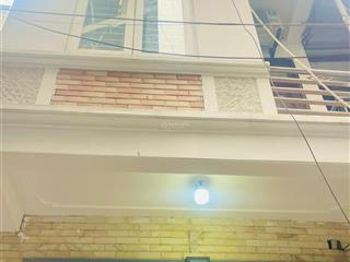 Bán nhà xuân đỉnh ngõ thông ba gác phi dân xây chắc chắn, full nội thất nhỉnh 8ty.