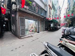 Hàng hiếm văn cao, ba đình 30m, 5 tầng, 1 nhà ra phố nhỉnh 8ty.