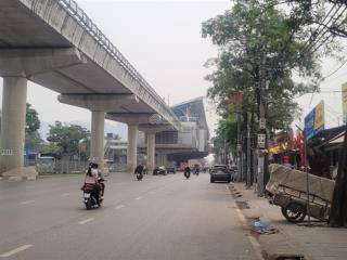 Bán nhà hồ tùng mậu, dân xây chắc chắn, 45m, 4 tầng, hơn 10ty. 20m ra mặt phố, mua ở hay đầu tư ok.