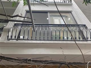 Siêu phẩm phú thượng vừa ở vừa cho thuê 45m, 7 phòng kk, oto lùi cửa, giá 9.8ty còn thương lượng.