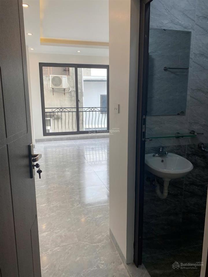 Siêu phẩm phú thượng vừa ở vừa cho thuê 45m, 7 phòng kk, oto lùi cửa, giá 9.8ty còn thương lượng.
