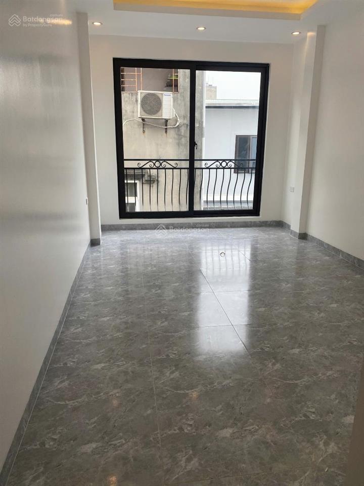 Siêu phẩm phú thượng vừa ở vừa cho thuê 45m, 7 phòng kk, oto lùi cửa, giá 9.8ty còn thương lượng.