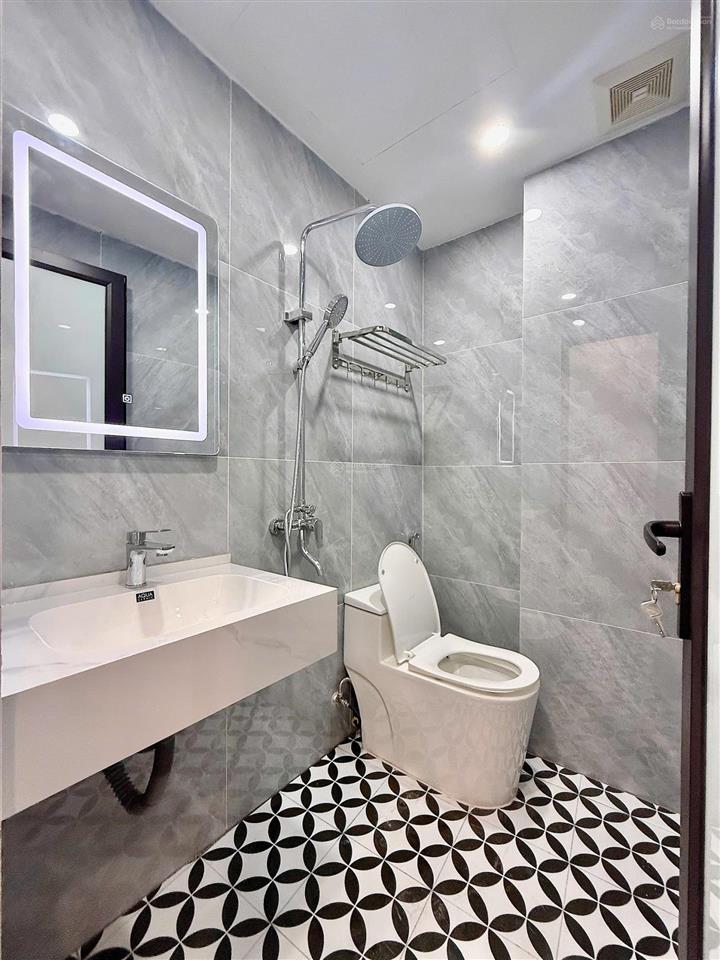 Hàng kín cực kiếm tại xã đàn, đống đa 23m, 5 tầng, 3 ngủ chỉ 4,6 tỷ, 1 nhà ra mặt phố.