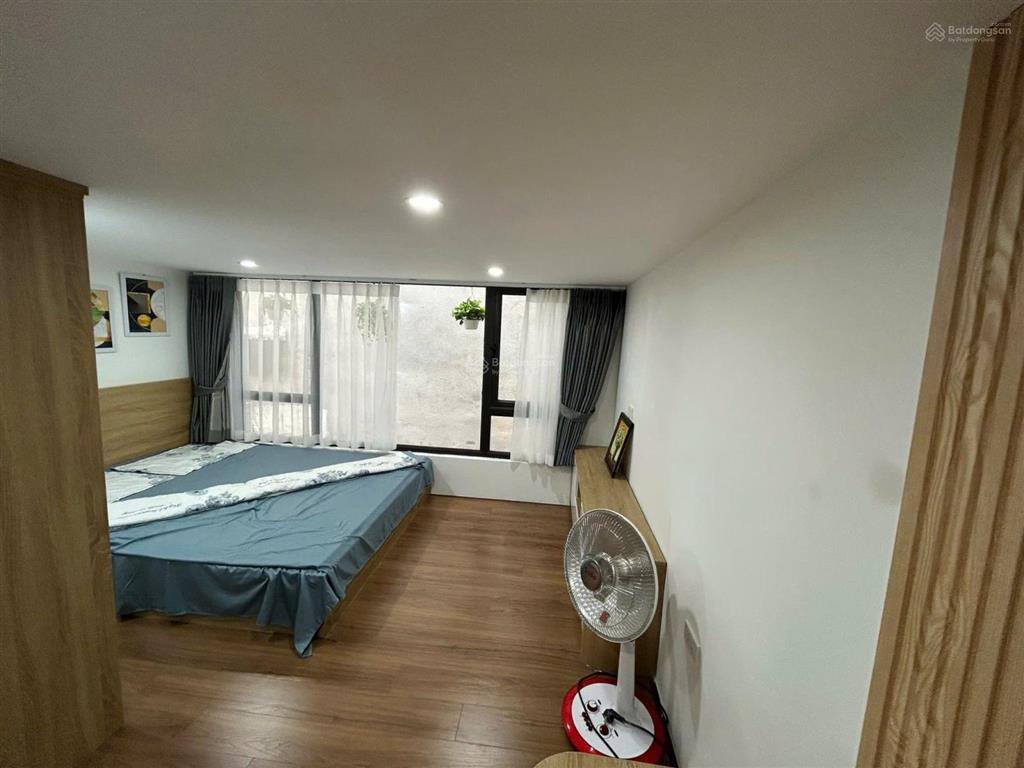 Cực hiếm tại nguyễn chí thanh, ba đình 5.6ty, 23m, 3 ngủ, ngõ thông không qh, 20m ra oto, chủ mót.