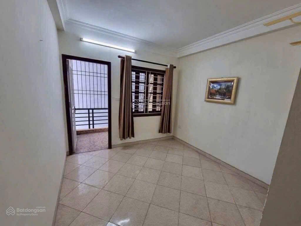 Chính chủ bán nhà võ chí công, dt 40m, 5 tầng, 3 ngủ, nhà đẹp ở ngay chỉ 7.4 tỷ, giá bán trong tuần