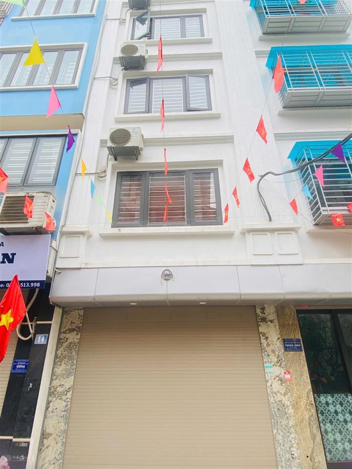 Bán gấp nhà ngõ 135 đội cấn gần lăng bác 38m2, 4 tầng, 3 ngủ nhà đẹp thoáng sáng, giá 200tr/m2