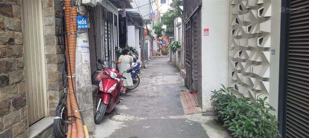 Bán đất phú thượng tây hồ 2 nhà ra phố ngõ thông rộng 3m, sổ vuông đẹp dt 65m, 150t/m2. giá đầu tư.