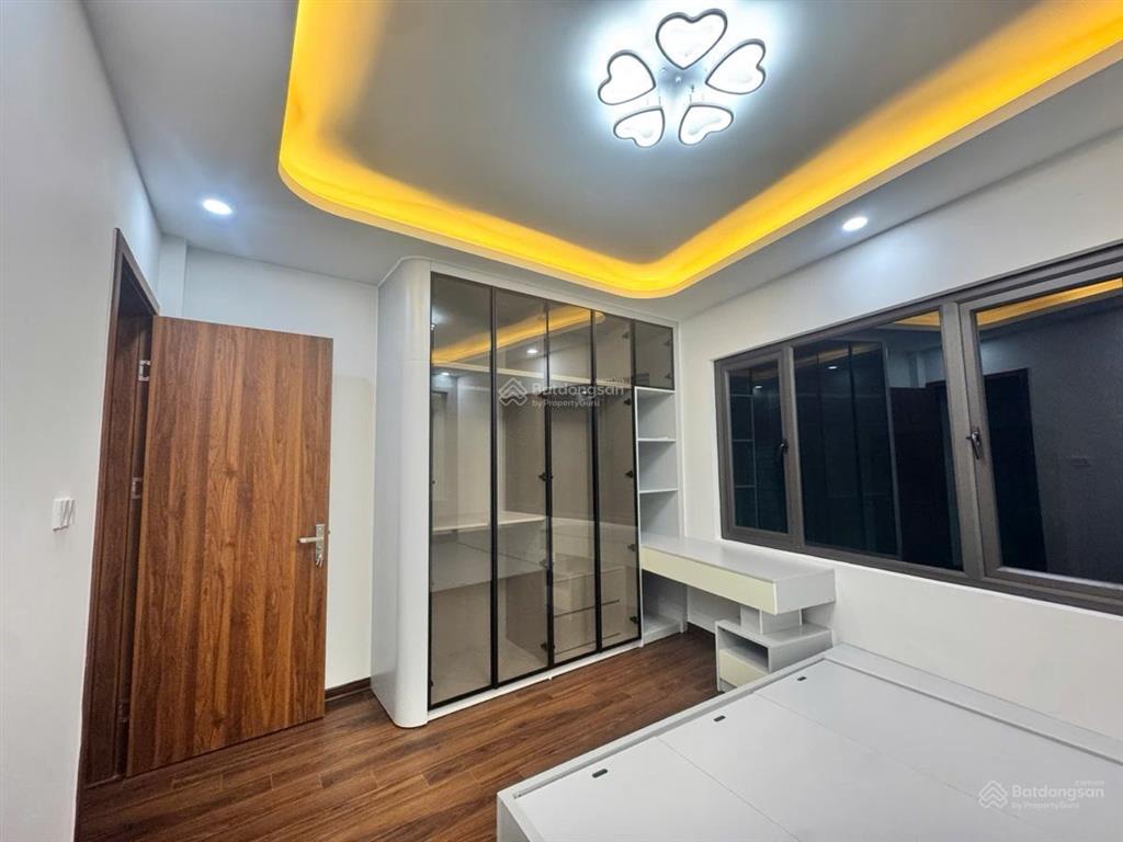 Bán nhà xuân đỉnh ô tô 7 chỗ qua nhà, 50m ra ngoại giao đoàn, 38m2, 4t, 8.6tỷ còn thương lượng