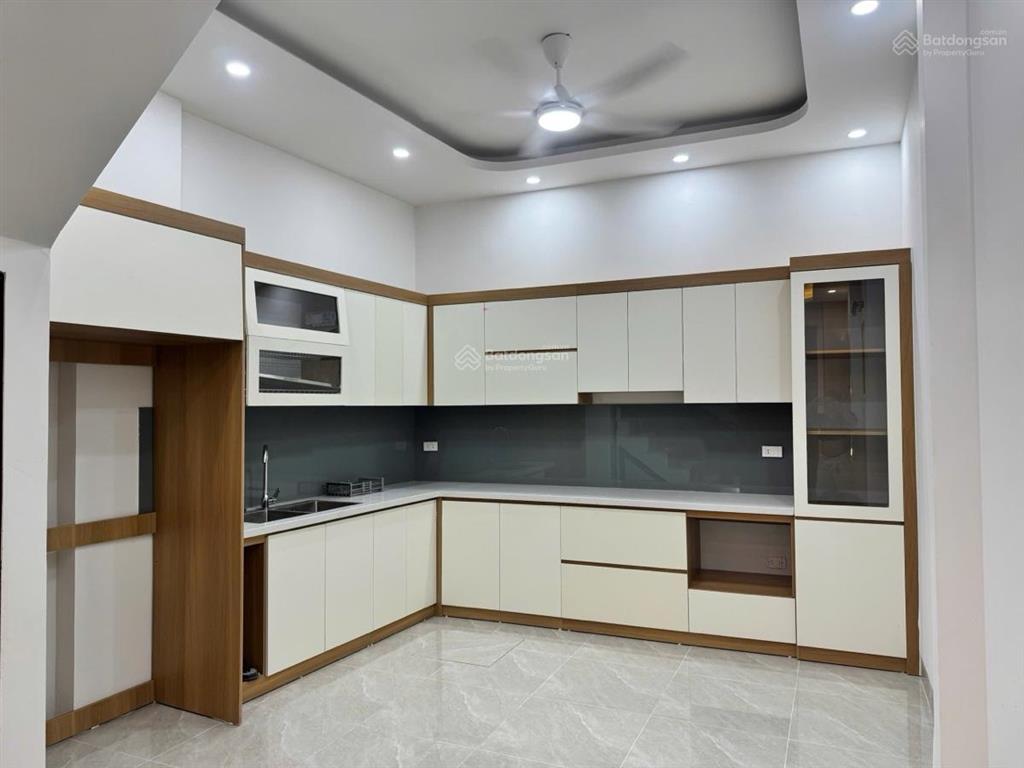Bán nhà xuân đỉnh ô tô 7 chỗ qua nhà, 50m ra ngoại giao đoàn, 38m2, 4t, 8.6tỷ còn thương lượng