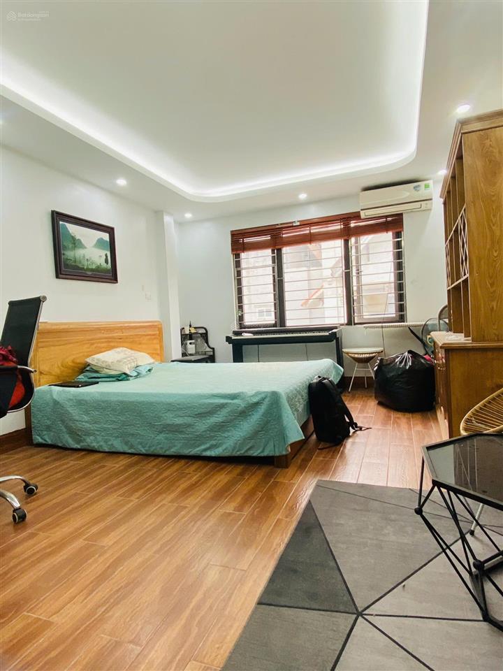 Siêu phẩm phân lô mai dịch, cầu giấy lô ngõ thông 10m ra oto tránh 36m, 5 tầng hơn 8ty còn tl