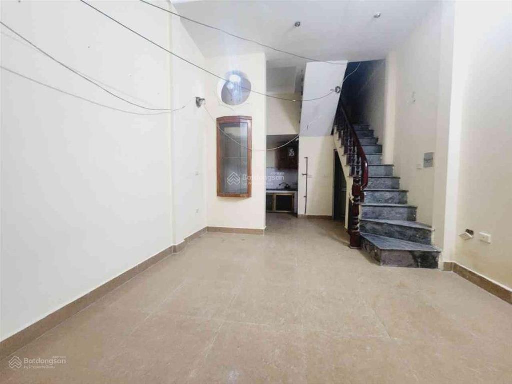 Siêu phẩm nguyễn khánh toàn 33m, 5 tầng, 6 ngủ, sổ vông đẹp 39m ra mặt phố. hơn 8ty giá thấp nhất.