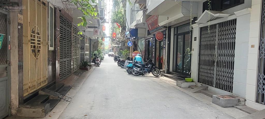 Cần bán nhanh giảm chào 3 tỷ nhà trần quốc hoàn, dt 50m, 5 tầng, lô góc 3 thoáng kinh doanh đỉnh.