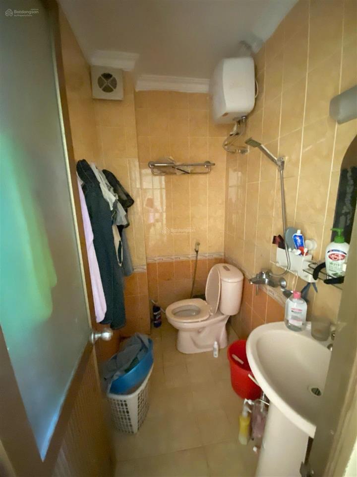 Hiếm có một căn tại mỹ đình, giá siêu hời 6,5 tỷ, 30m2, 2pn, 3wc. ngõ thông, rộng, nhà dân xây.