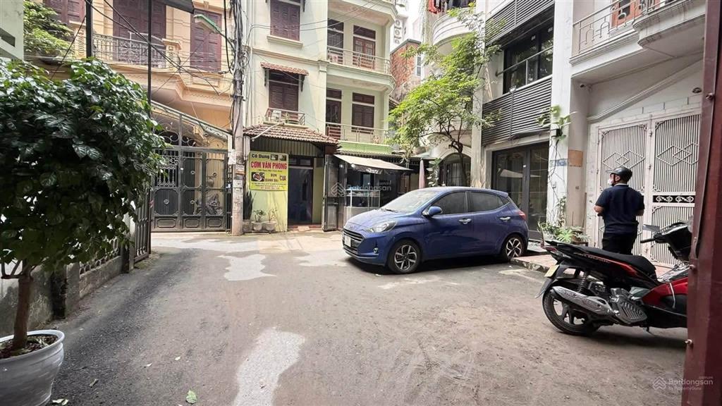 Siêu phẩm đất phân lô hoàng quốc việt cầu giấy 57m2, mt 5.4m, lô góc ngõ thông ô tô tránh cực đẹp