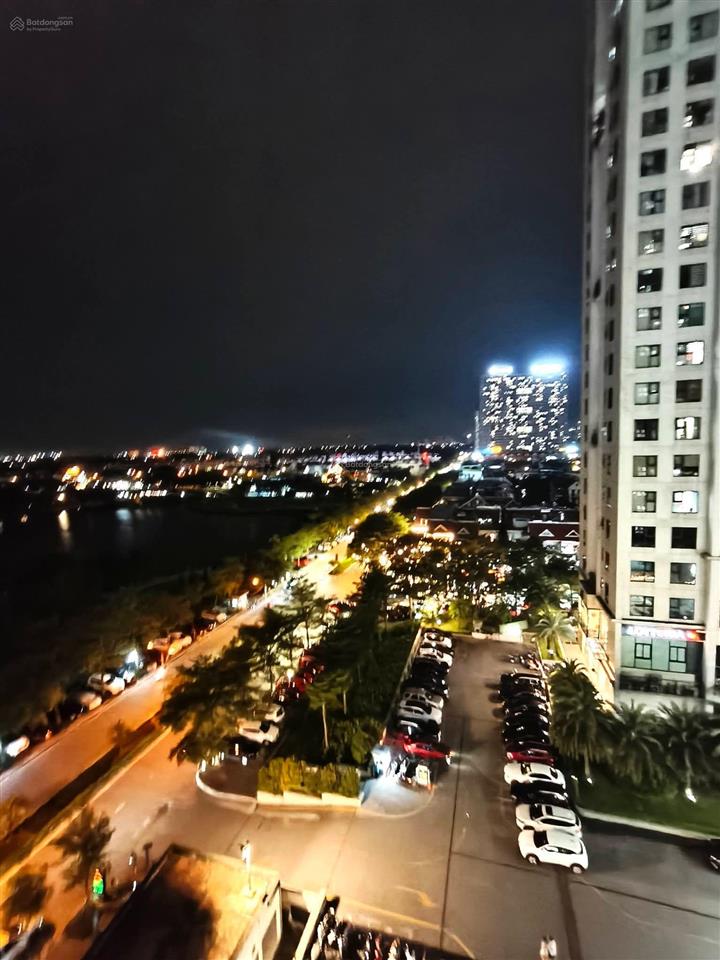 Chính chủ cần bán, giảm chào 1 tỷ còn 10,2 tỷ! nhà đẹp, full nội thất, tầng trung, ở sướng!