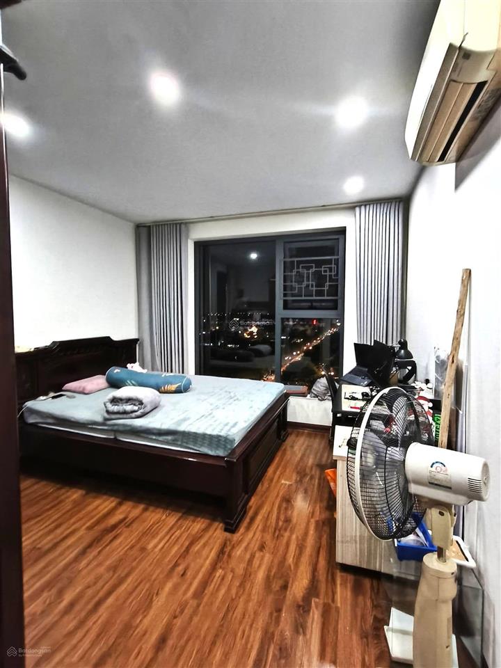 Chính chủ cần bán, giảm chào 1 tỷ còn 10,2 tỷ! nhà đẹp, full nội thất, tầng trung, ở sướng!