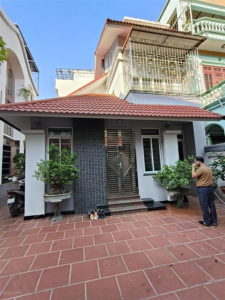 Bán nhà riêng tại đường 422, thị trấn trạm trôi, huyện hoài đức, giá tốt 20,5 tỷ, 252 m2