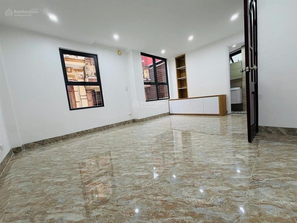 Chính chủ rất thiện chí căn nhà ở phố hoàng sâm  hoàng quốc việt, 36m, 5 tầng, cầu giấy