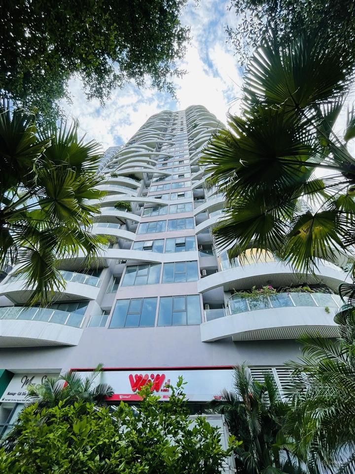 Bán căn hoa hậu chung cư hiếm có tại tòa n01t8 khu ngoại giao đoàn 130m 3 ngủ, tầng cao, view hồ