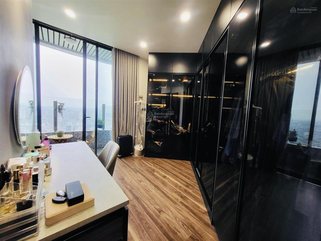 Bán căn hoa hậu chung cư hiếm có tại tòa n01t8 khu ngoại giao đoàn 130m 3 ngủ, tầng cao, view hồ