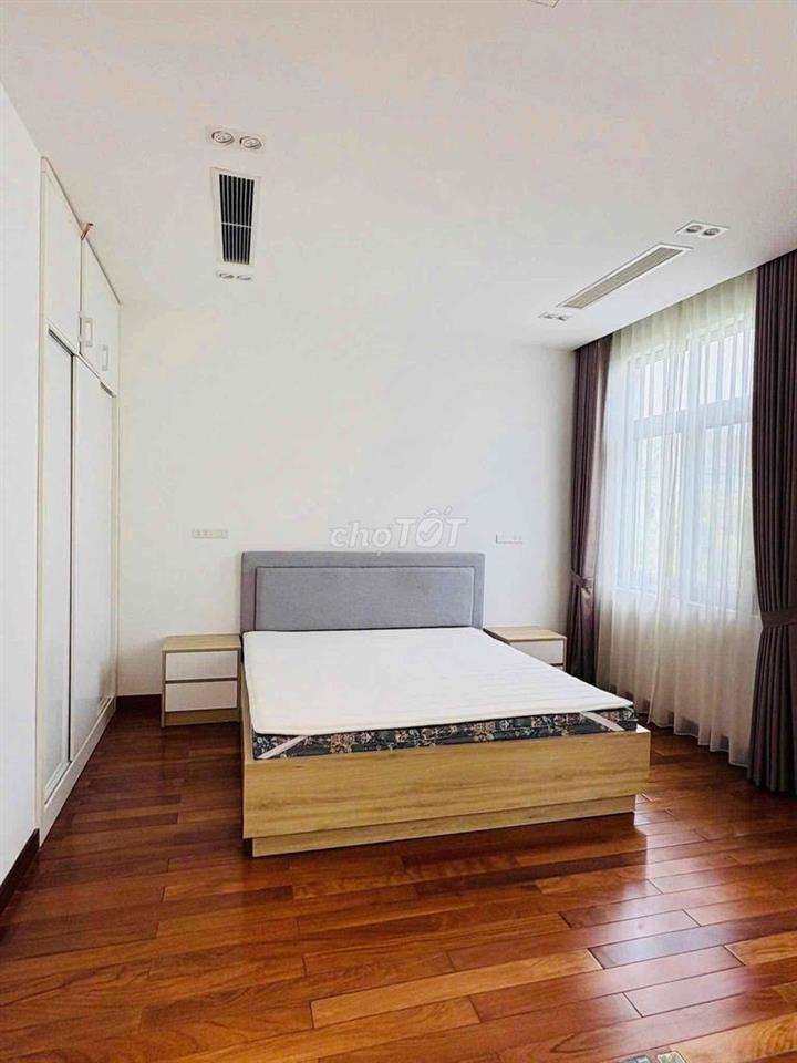 BIỆT THỰ  VINHOMES - KHU NGUYỆT QUẾ