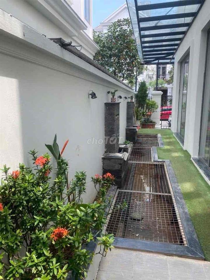 BIỆT THỰ  VINHOMES - KHU NGUYỆT QUẾ