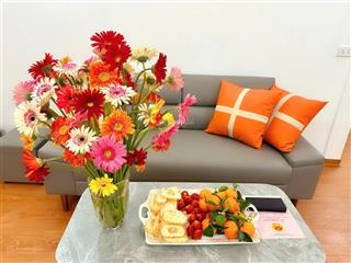 Bán căn hộ tầng 2 tại võng thị, sổ đỏ riêng biệt, nhà rất gần hồ tây. giá 2,6 tỷ có bớt