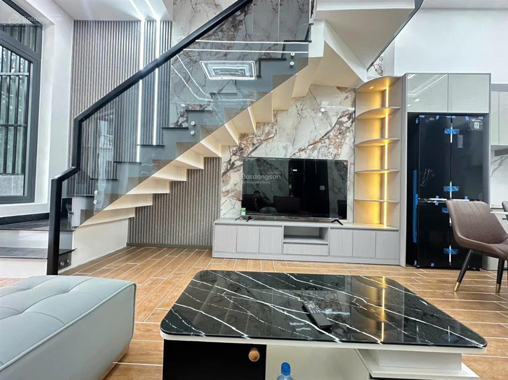 Bán nhà 1 trệt 1 lầu 1 tủm tặng full nội thất thuận an,bình dương giá tốt