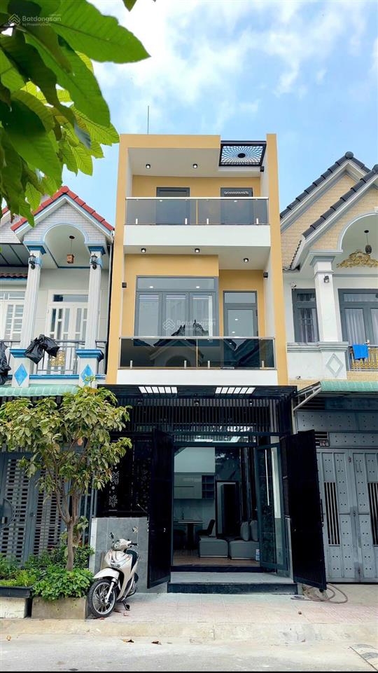 Bán nhà 1 trệt 1 lầu 1 tủm tặng full nội thất thuận an,bình dương giá tốt