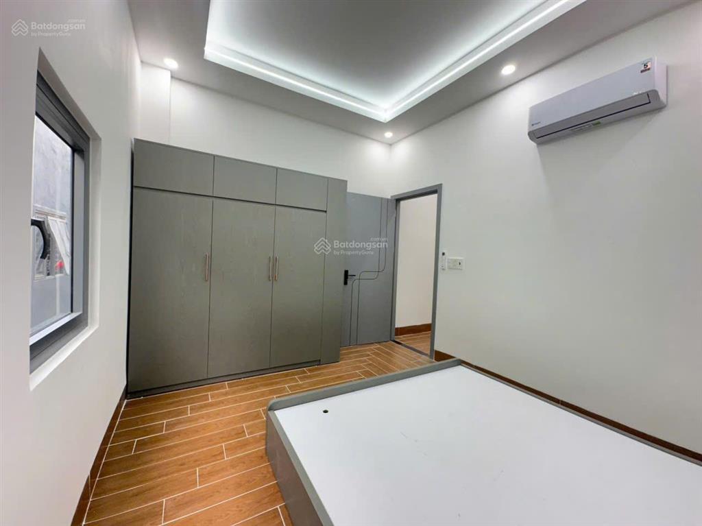 Bán nhà 1 trệt 1 lầu 1 tủm tặng full nội thất thuận an,bình dương giá tốt