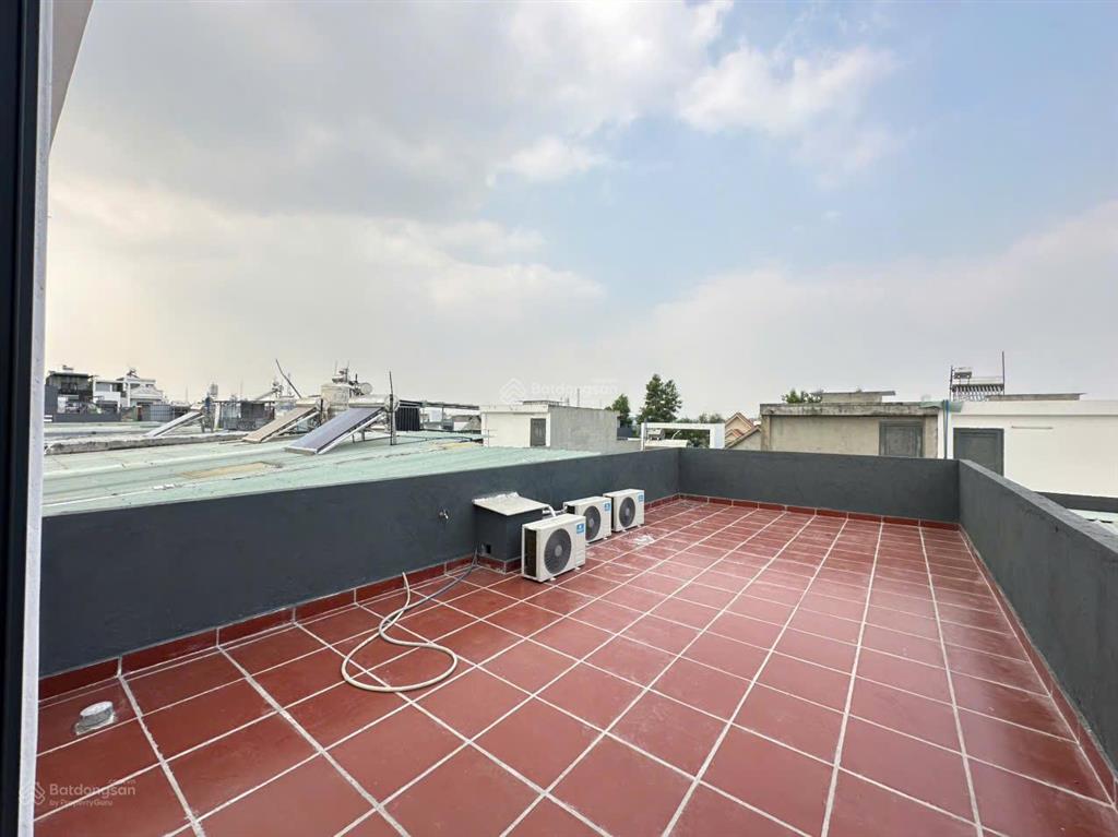 Bán nhà 1 trệt 1 lầu 1 tủm tặng full nội thất thuận an,bình dương giá tốt