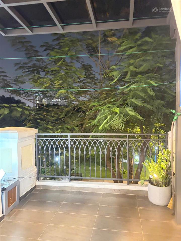 Bán gấp căn biệt thự vườn 1 trệt 2 lầu rẻ nhất khu verosa khang điền, quận 12, tp.hcm