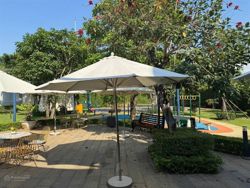 Bán gấp căn biệt thự vườn 1 trệt 2 lầu rẻ nhất khu verosa khang điền, quận 12, tp.hcm