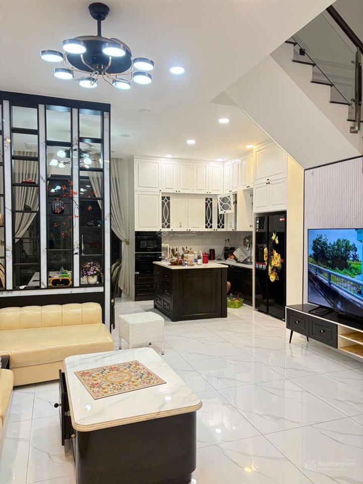 Bán gấp căn biệt thự vườn 1 trệt 2 lầu rẻ nhất khu verosa khang điền, quận 12, tp.hcm