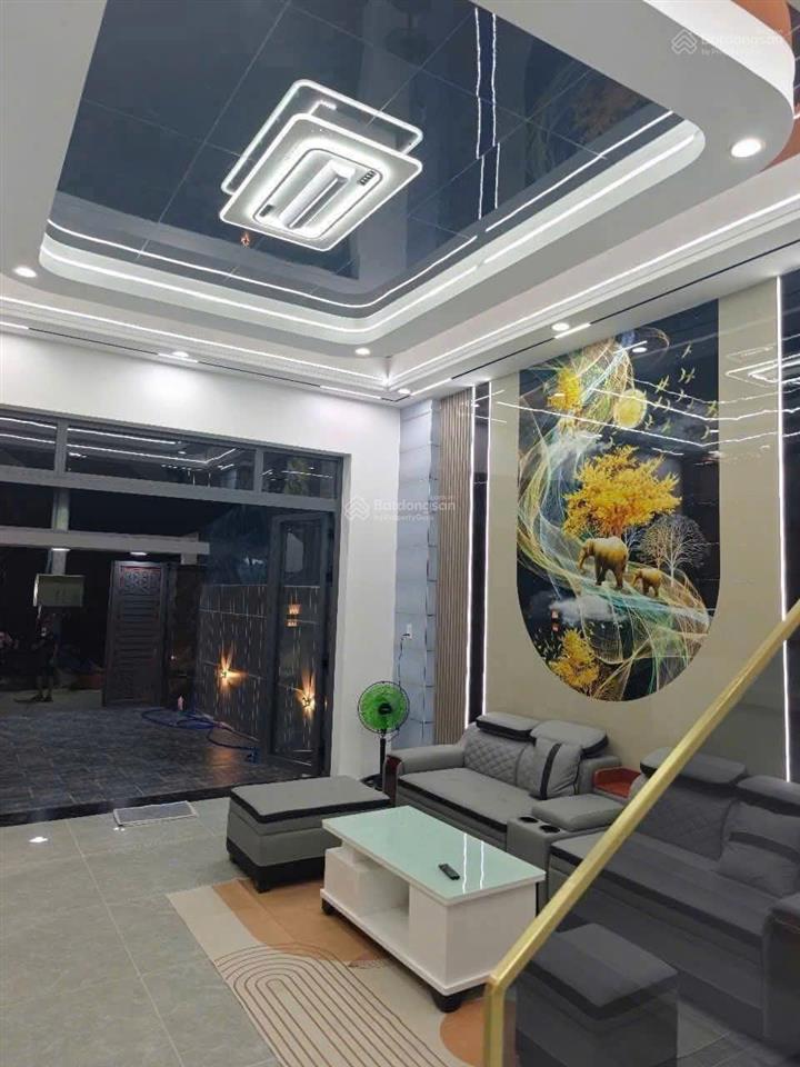 Nhà sổ riêng 2 tầng 127m2 ,tặng full nội thất, giá rẻ nhất khu vực