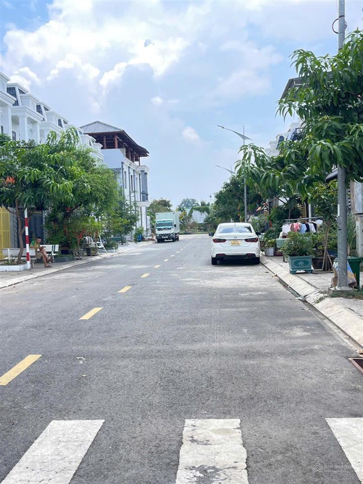 Nhà đã hoàn công 110m2  view sông thoáng mát  tân khánh  tphcm