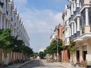 Bán nr siêu hot ở tân hiệp, 6 tỷ vnd, 83.5m2, 6pn, 4wc, 3 tầng, sổ hoàn công, đang cho thuê 26triệu