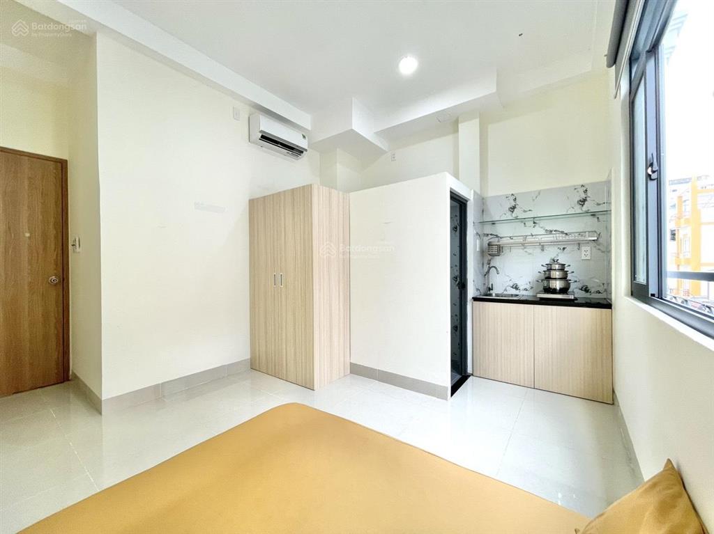 Phòng cửa sổ ánh sáng hoàng sa gần cầu lê văn sỹ  ga sài gòn