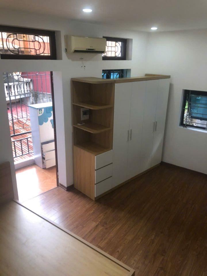 Cho thuê nhà 4 tầng ,lô góc, 33m2, cách mặt phố Quan Nhân 40m , 0915112200