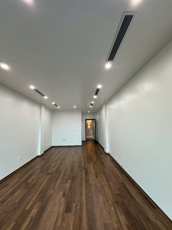 Cho thuê nhà mặt phố 7 tầng,có thang máy mặt đường Lê Quang Đạo kéo dài,Q Hà Đông, 0987757075