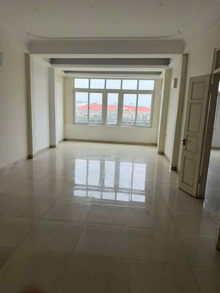 Cho thuê nhà 6 tầng,nhiều phòng,phù hợp nhiều mô hình kinh doanh,mặt đường số nhà 171 Cầu Diễn, 0387411622