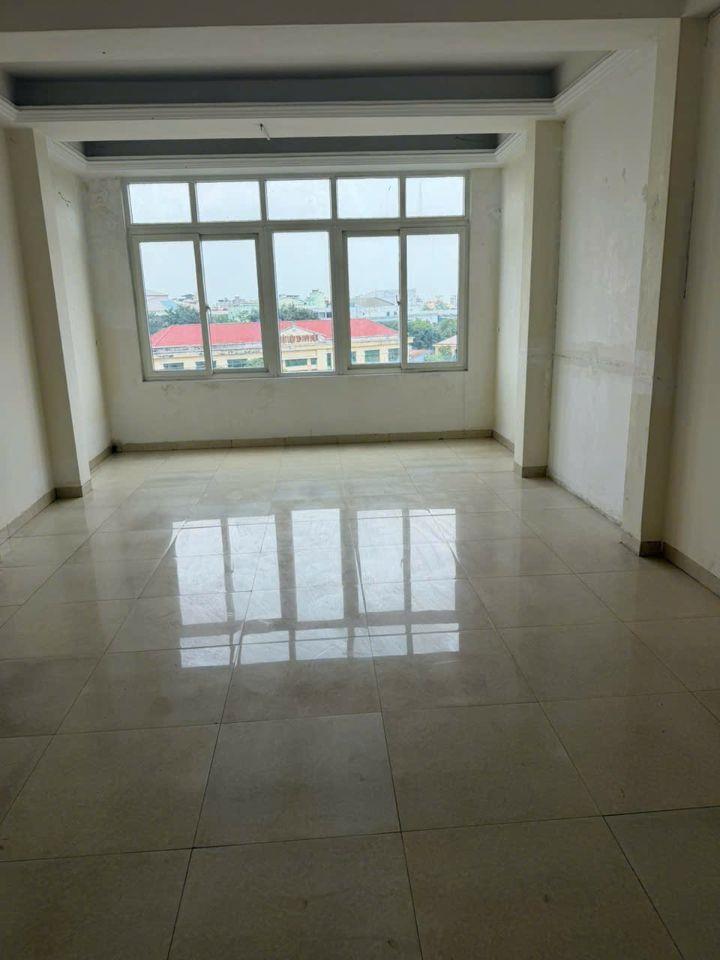 Cho thuê nhà 6 tầng,nhiều phòng,phù hợp nhiều mô hình kinh doanh,mặt đường số nhà 171 Cầu Diễn, 0387411622