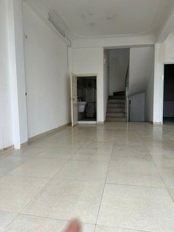 Cho thuê nhà 6 tầng,nhiều phòng,phù hợp nhiều mô hình kinh doanh,mặt đường số nhà 171 Cầu Diễn, 0387411622