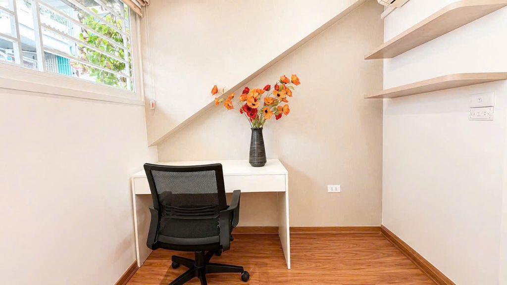 Cho thuê nhà nguyên căn 3 tầng, FULL nội thất tại ngõ 175 Lạc Long Quân, Tây Hồ, 0344828068