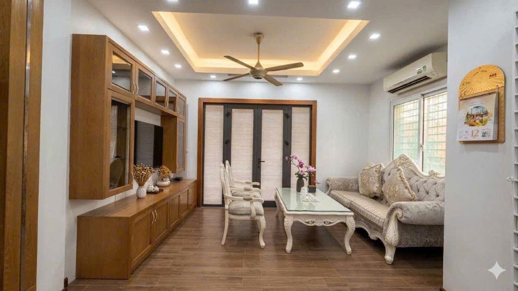 Cho thuê nhà nguyên căn 3 tầng, FULL nội thất tại ngõ 175 Lạc Long Quân, Tây Hồ, 0344828068