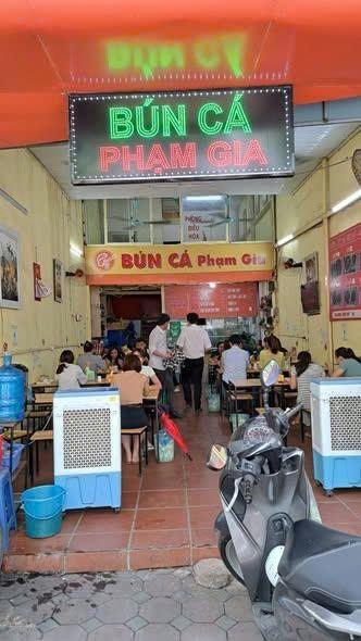 Nhượng quán bún cá 3 tầng, có lượng khách quen ổn định phố Dịch Vọng Hậu,Cầu Giấy, 0834991963